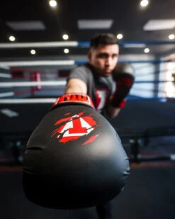 TITLE Classic Shredded Boxing Gloves -Boxing Promotions Shop CABG10BKRD 3