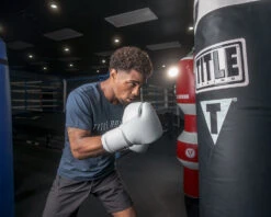 TITLE Boxing Ko-Vert Bag Gloves 31 TITLE Boxing Ko-Vert Bag Gloves -Boxing Promotions Shop KOVBGWH 1