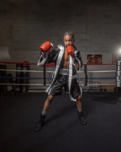 TITLE Boxing Fingertip Robe -Boxing Promotions Shop TSRFBKWH 2