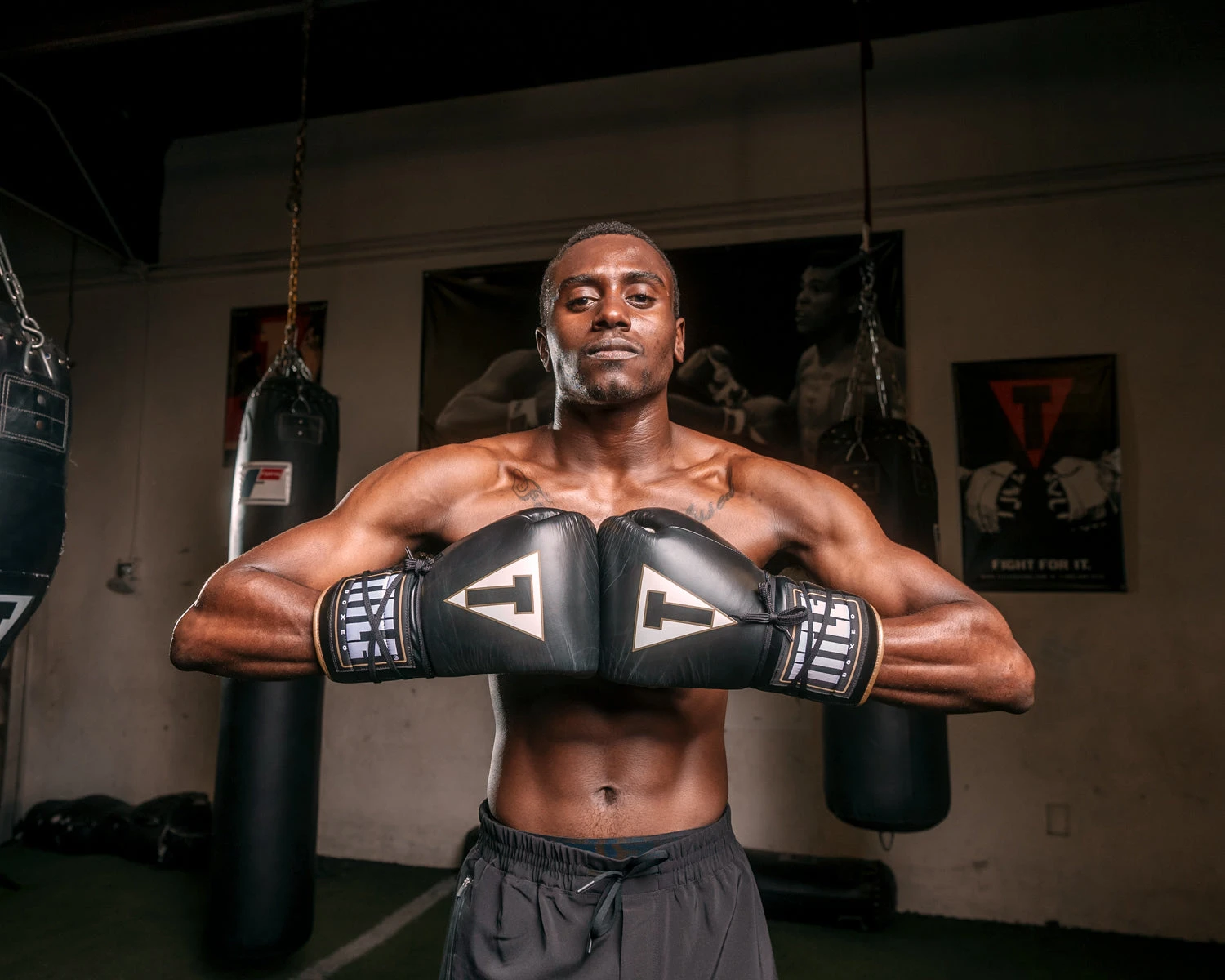 TITLE Boxeo Mexican Leather Lace Training Gloves Quatro 2 TITLE Boxeo Mexican Leather Lace Training Gloves Quatro - Image 2