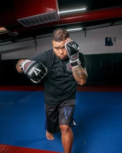 TITLE Boxing Invade Wrist Wrap Heavy Bag Gloves 2.0 -Boxing Promotions Shop iwhbg2 bk 1 1